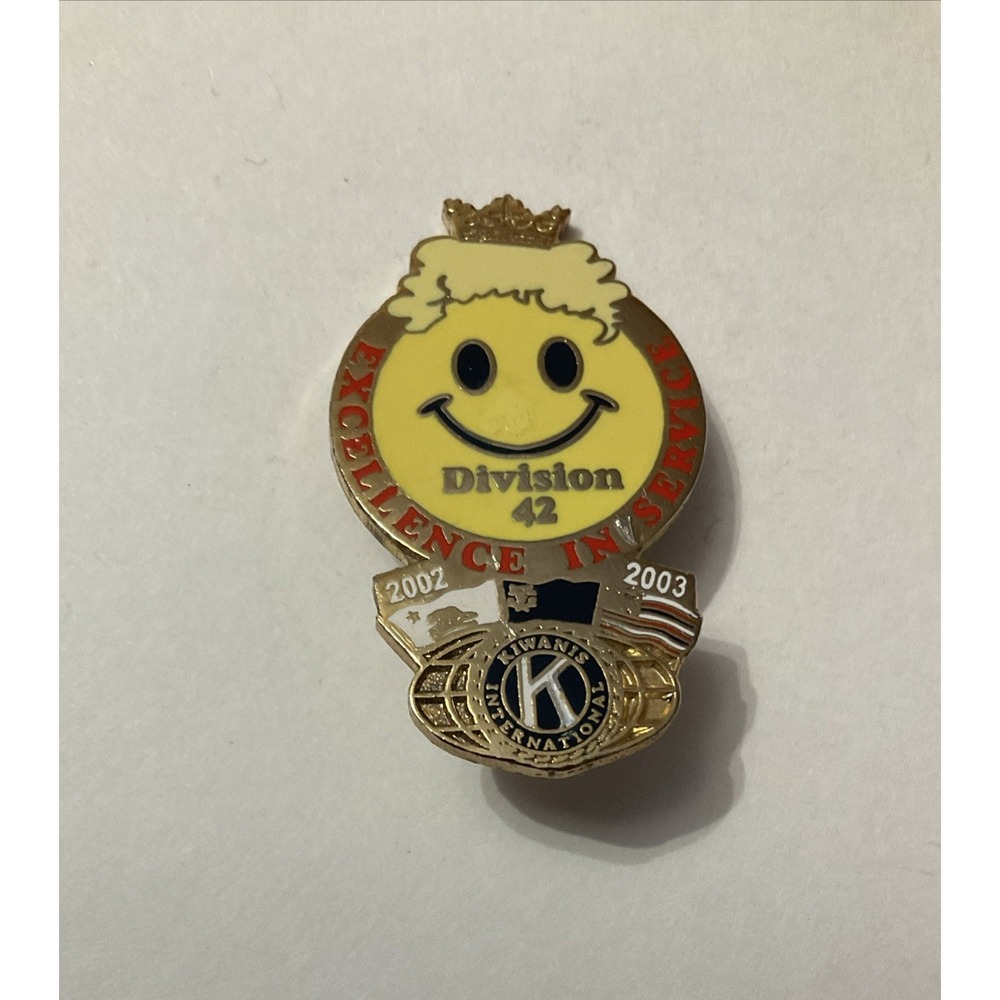 Kiwanis International Excellence In Service Smiley Face 2002 2003 Lapel Pin